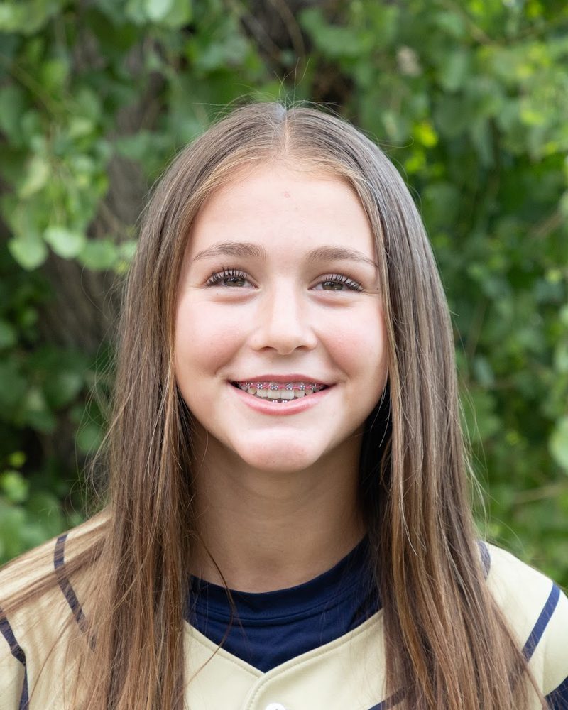 Maren Short, #10, SS / 2B, Foothill Gold 2030
